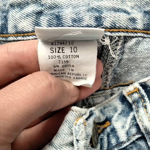 Vintage Palmettos Shorts Sz 10 High Rise Acid Wash Distressed Pleated Denim - Picture 7 of 9